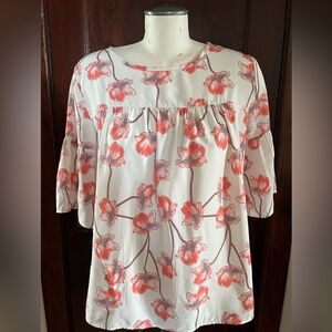 W5 Women’s Floral Print Smocked Women's Top - Size Medium